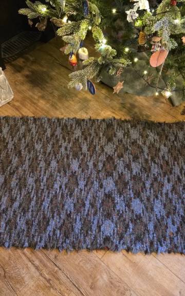 Handwoven pure wool rug