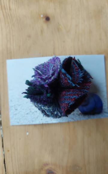 Three Sisters Tweed pin brooch