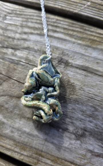 Ceramic Necklace seaweed tangle