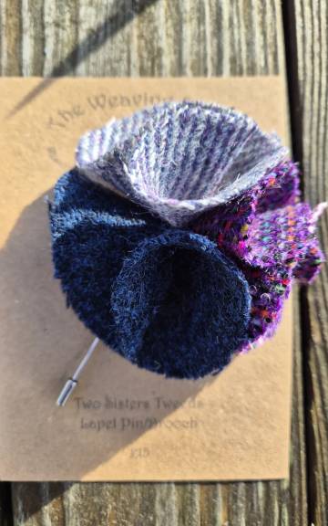 Tweed lapel pin brooch
