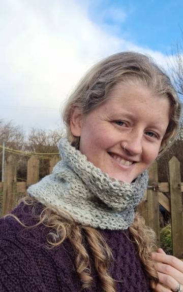Hand Knitted undyed UistWool neckwarmer