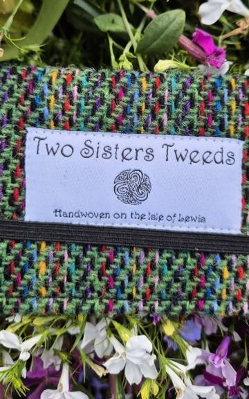 Two Sisters Tweed Card Holder
