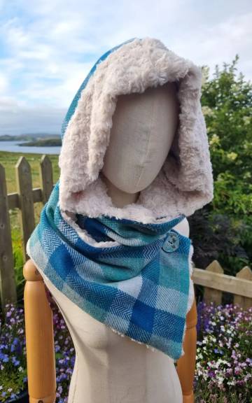 Two Sisters Tweeds Hooded Scarf Lambswool