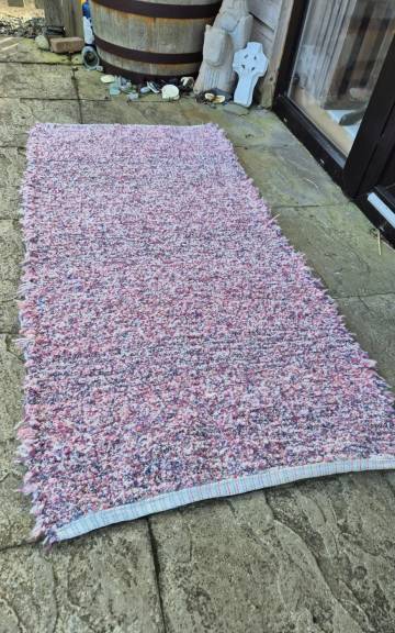 Handwoven pure wool rug