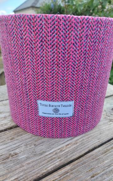 Three Sisters Tweed Luxury Lampshade - 1 8