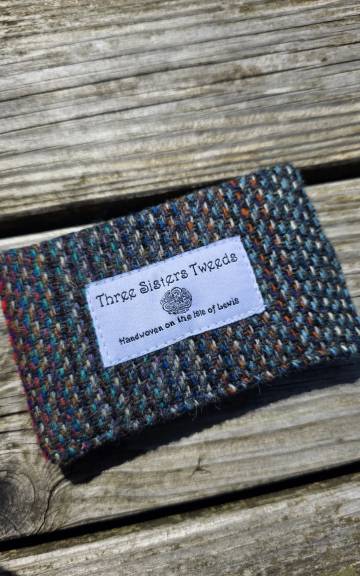 Two Sisters Tweed Card Holder