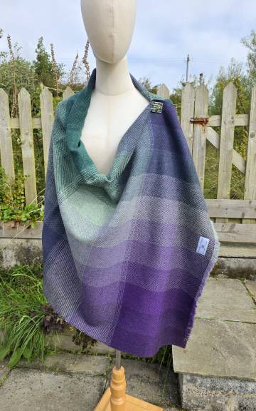Three Sisters Tweed Shawl - 2 2