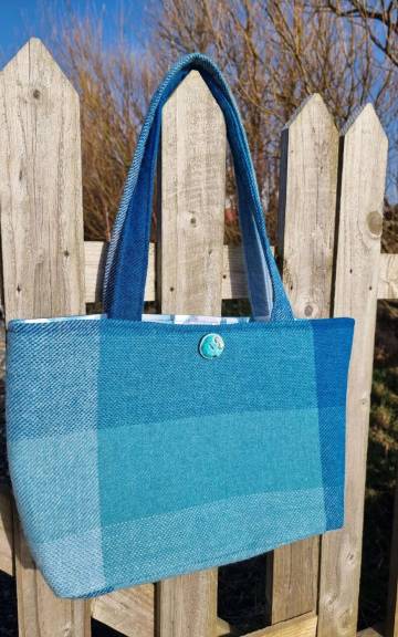 Two Sisters Tweed shoulder bag