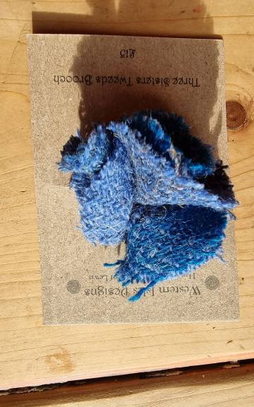 Three Sisters Tweed pin brooch