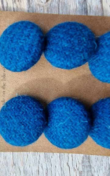 Harris Tweed buttons - 1 6