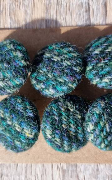 Three Sisters Tweed Buttons - 1 7