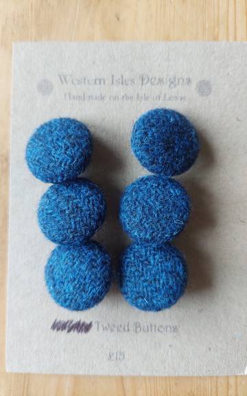 Two Sisters Tweed buttons - 1 2
