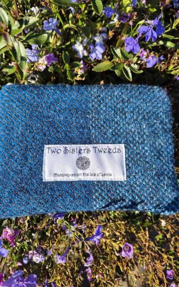 Two Sisters Tweed Zip Purse