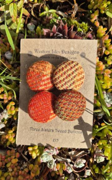 Three Sisters Tweed Buttons