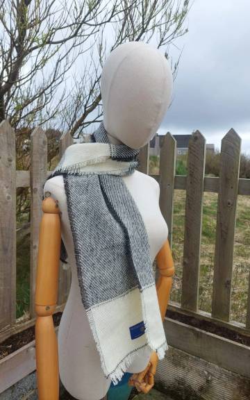 Gotland Tweed Scarf - 5