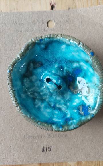 Ceramic button rockpool
