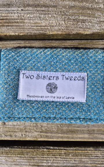 Two Sisters Tweed Card Holder