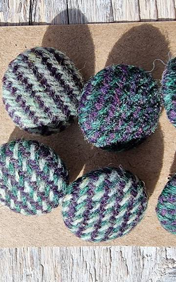 Three Sisters Tweed Buttons - 2 4