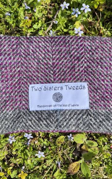 Two Sisters Tweed Zip Purse