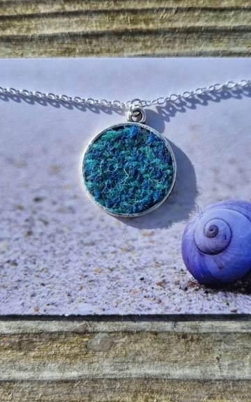 Three Sisters Tweed necklace