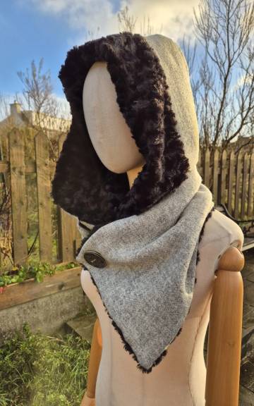 Harris Tweed Hooded scarf