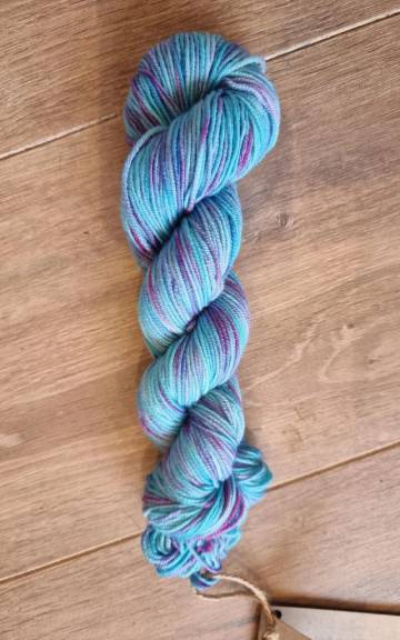 Hand-Dyed Yarn: 100% Merino, 4 ply