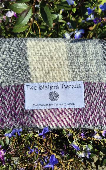 Two Sisters Tweed Zip Purse