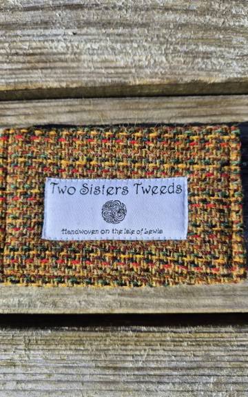 Two Sisters Tweed Card Holder