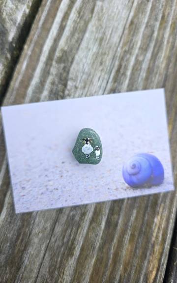 Painted sea glass pin badge