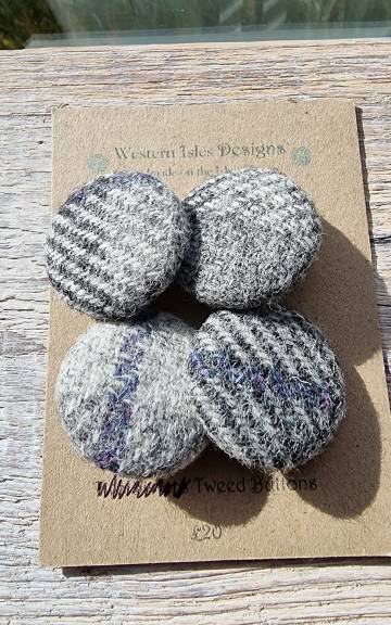 Harris Tweed buttons - 1 5