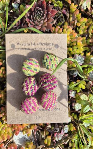 Three Sisters Tweed Buttons