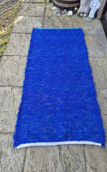 Handwoven pure wool rug