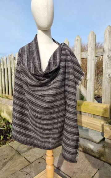 UistWool Tweed Shawl