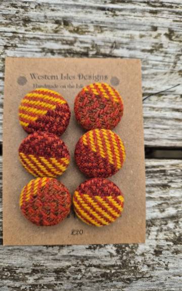 Three Sisters Tweed Buttons - 1 3