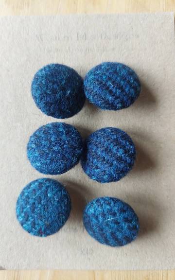 Two Sisters Tweed buttons - 4 3