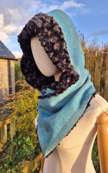 Three Sisters Tweed Hooded scarf