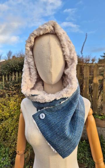Three Sisters Tweed Hooded scarf