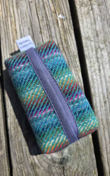 Three Sisters Tweed Tissue Holder