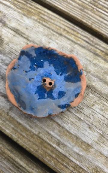 Ceramic button rockpool