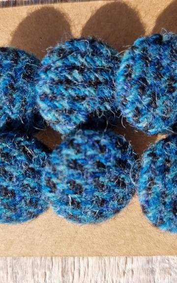Three Sisters Tweed Buttons - 4 3