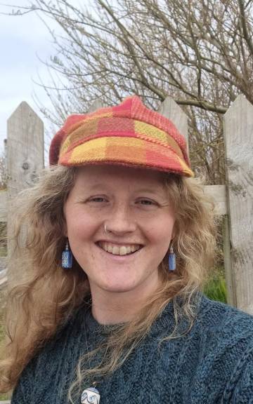 Two Sisters Tweed cap hat 55cm