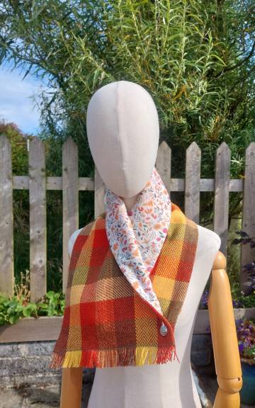 Three Sisters Tweed neck warmer
