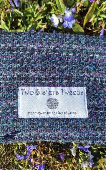 Two Sisters Tweed Zip Purse