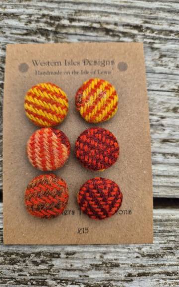 Three Sisters Tweed Buttons