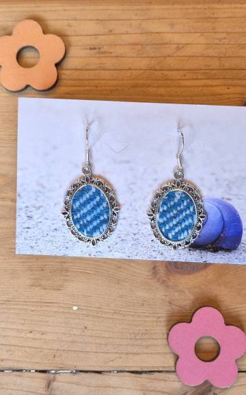 Three Sisters Tweed necklace
