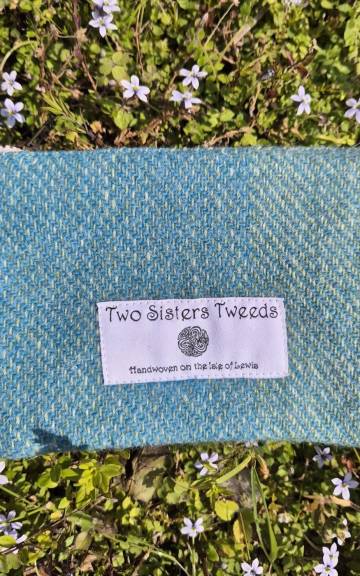 Two Sisters Tweed Zip Purse