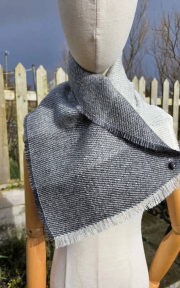 Two Sisters Tweed Neckwarmer gotland
