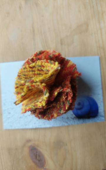 Three Sisters Tweed pin brooch