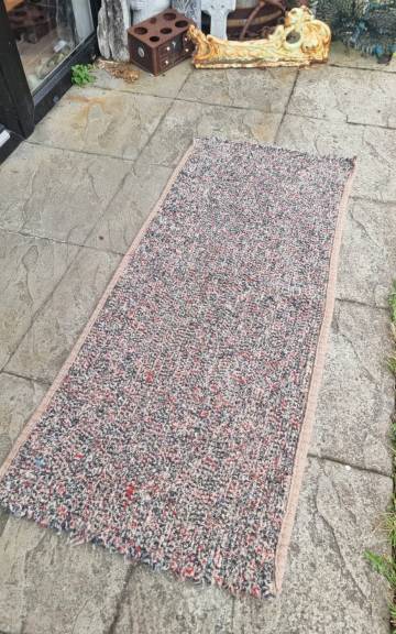 Handwoven pure wool rug