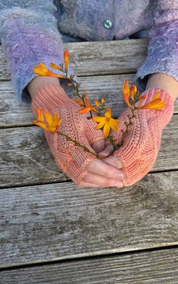 Hand dyed fingerless gloves XS